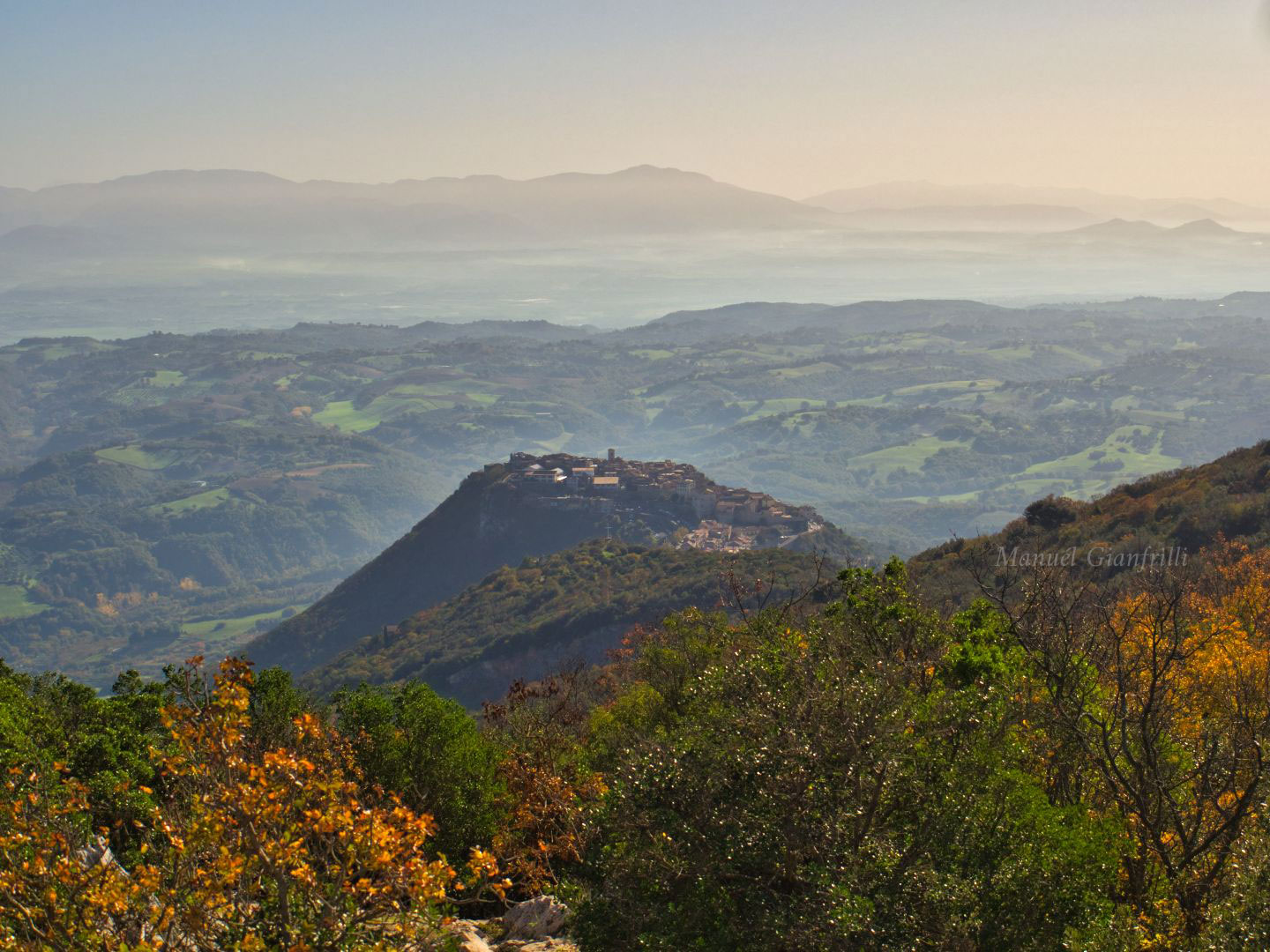 Il paese di Sant'Oreste visto dall'alto Il paese di Sant'Oreste visto dall'alto